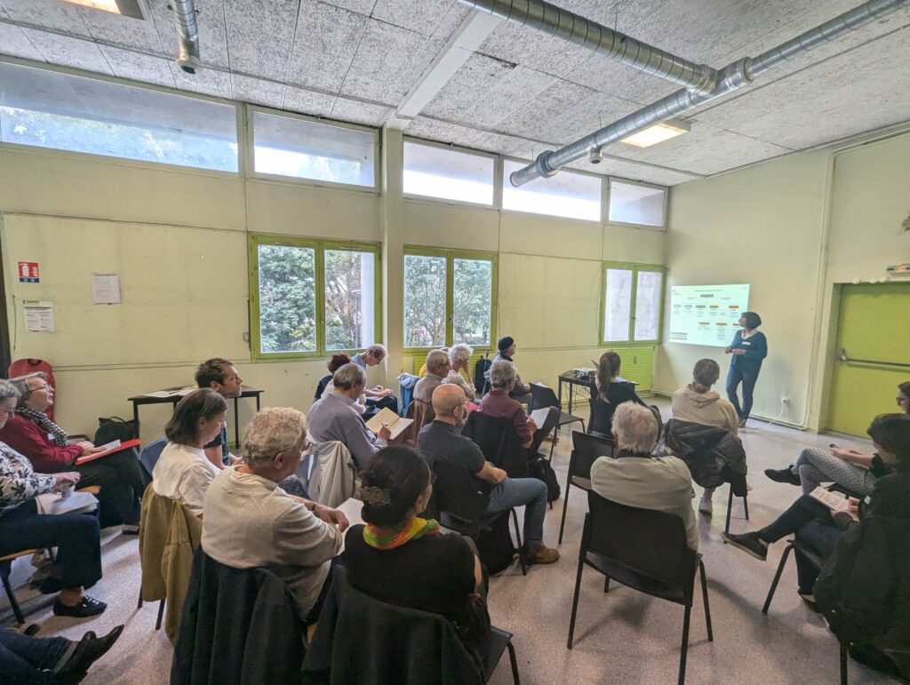 Réunion Lasur un toit pour tous